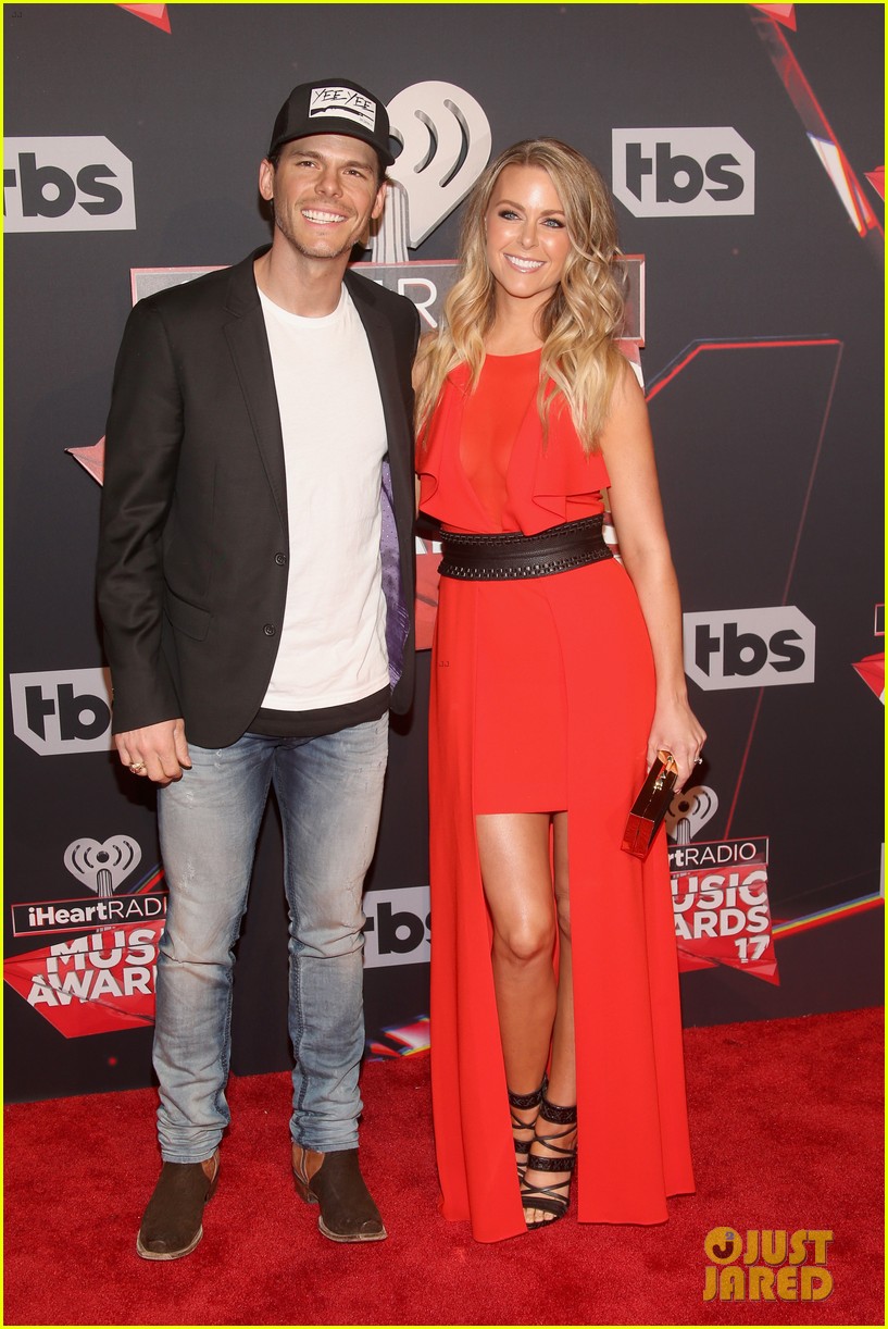 Granger Smith’s Rep Confirms His Son’s Tragic Cause of Death: Photo