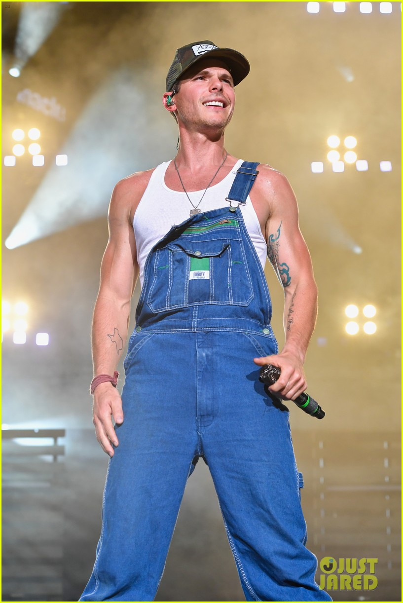 Granger Smith’s Rep Confirms His Son’s Tragic Cause of Death: Photo