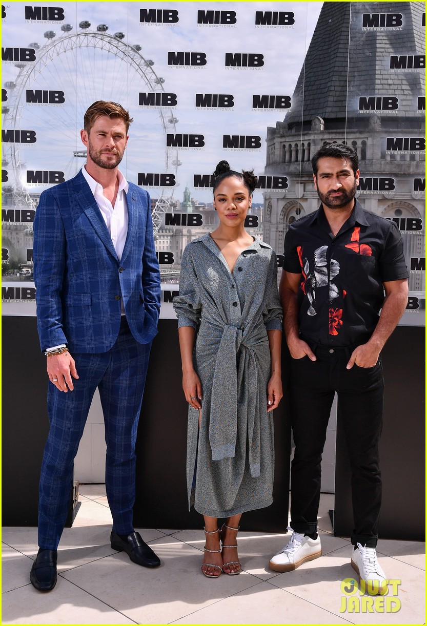 Chris Hemsworth & Tessa Thompson Team Up for 'Men in Black