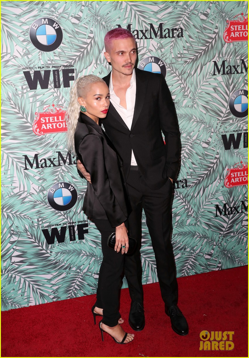 Zoe Kravitz Marries Karl Glusman Again in Paris! Photo 4315925