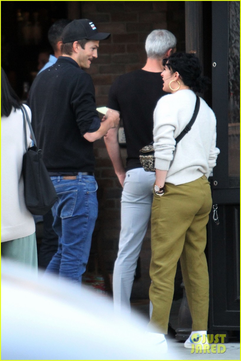 Ashton Kutcher Meets Up with Former Stepdaughter Rumer Willis Photo 4314477 Ashton Kutcher