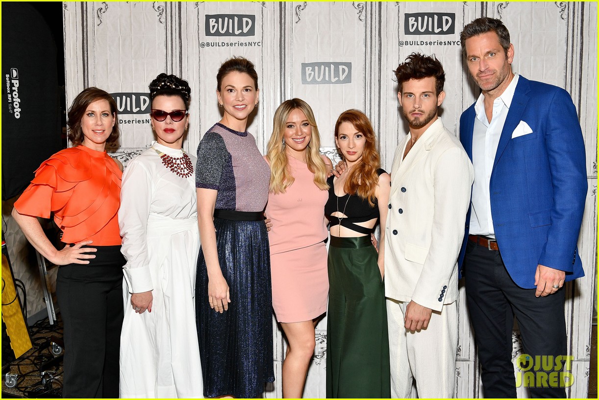 Hilary Duff's Daughter Banks' Godmother Revealed: 'Younger' Co-Star