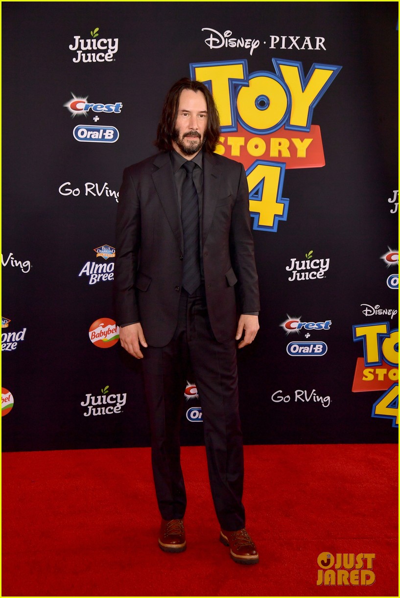 keanu reeves toy story 4 premiere