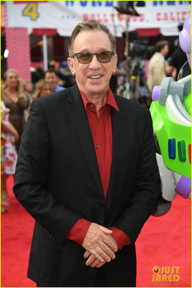 keanu reeves toy story 4 premiere