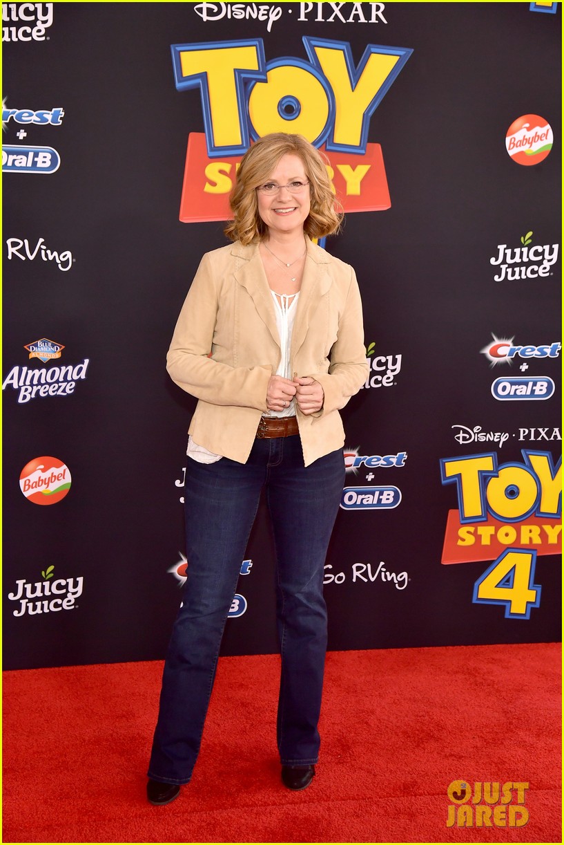 keanu reeves toy story 4 premiere