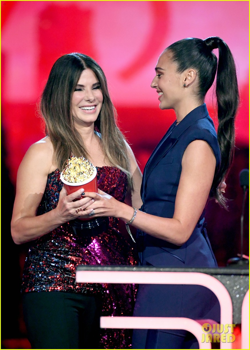 Sandra Bullock Dedicates MTV Movie Award to Her Kids in Touching Speech