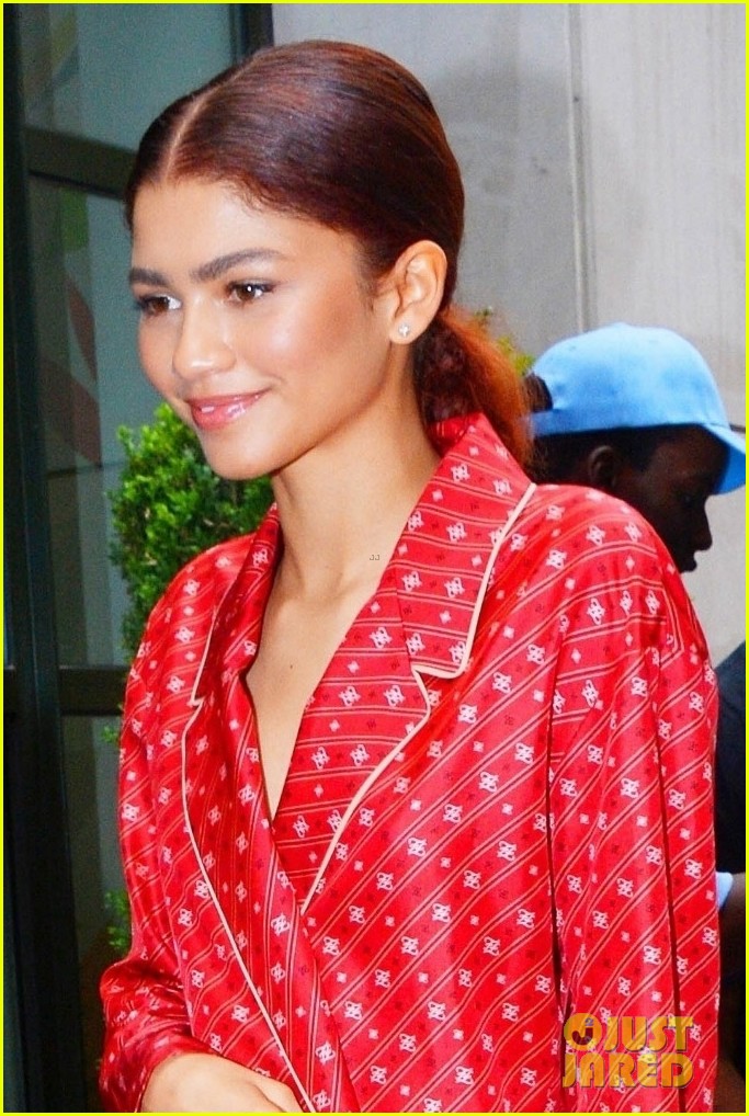 Photo: zendaya mj melts full red look nyc 05 | Photo 4314111 | Just