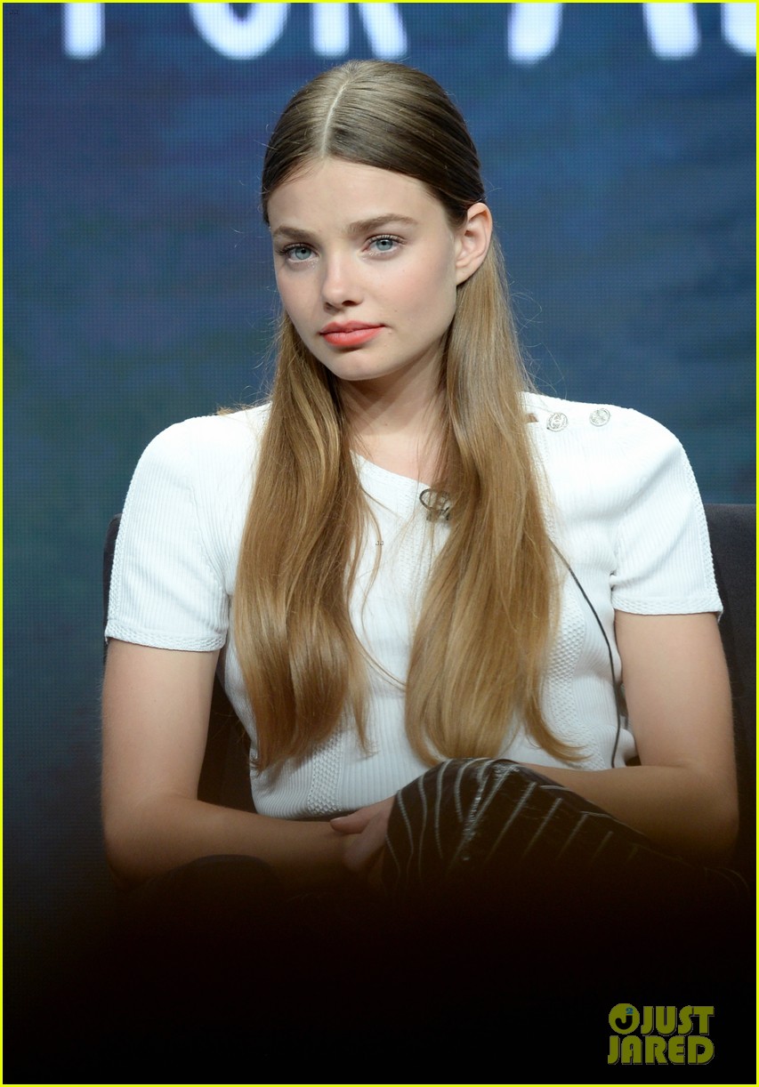 'Looking For Alaska' Debuts First Teaser Trailer Watch Now! Photo