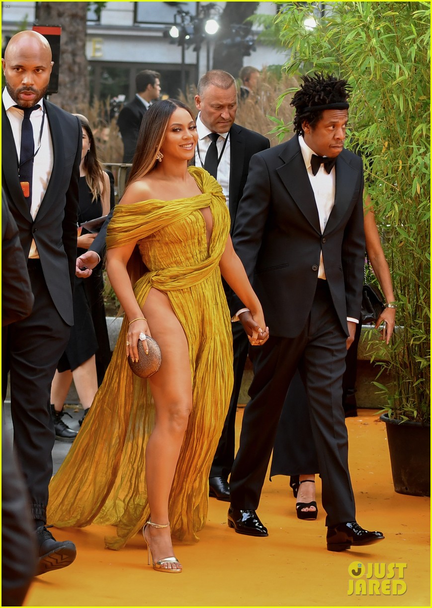 Beyonce & JayZ Look So In Love Together at 'Lion King' European