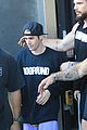 justin bieber gets hit in the head while being escorted from gym 01