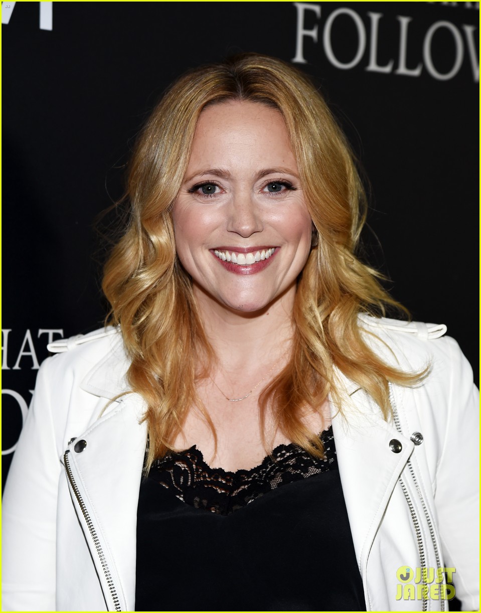 Photo: kaitlyn dever alice englert them that follow premiere 16 | Photo