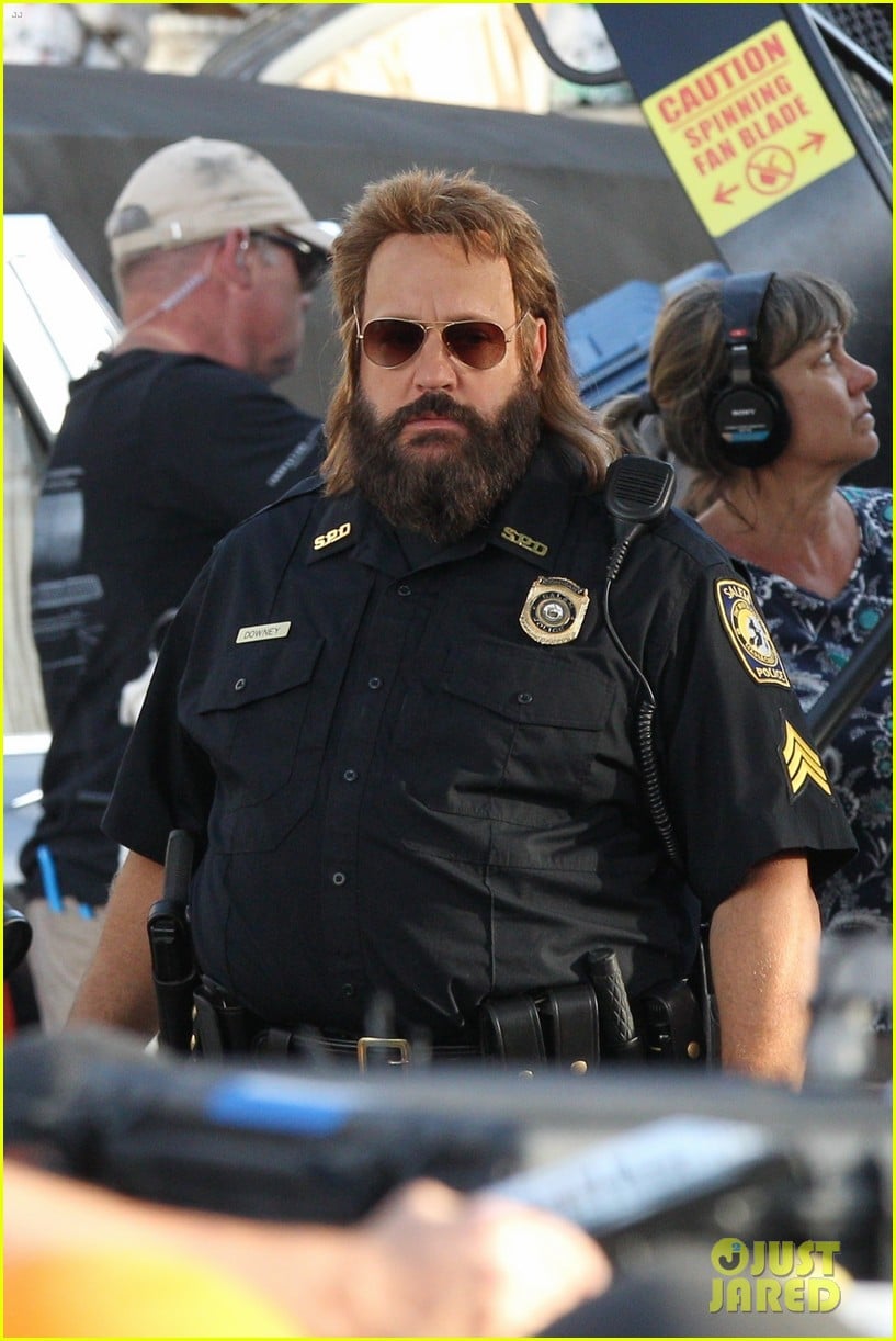 Kevin James is Unrecognizable on Set of New Movie 'Hubie Halloween