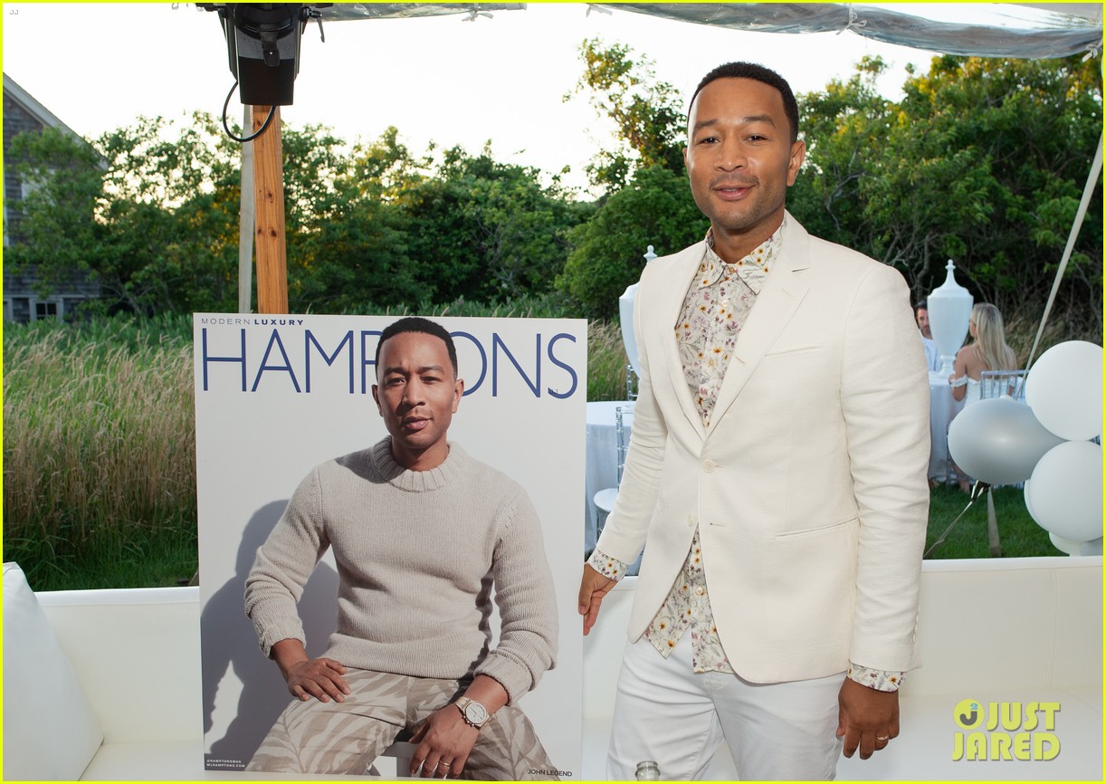 John Legend Tries New Crab Dip Recipe With Chrissy Teigen Photo