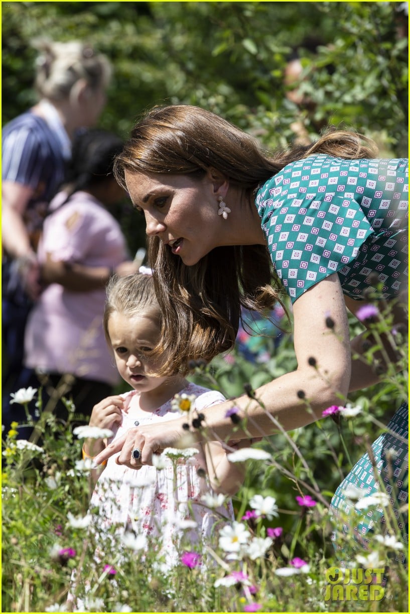 Duchess Kate Middleton Visits the Garden She CoDesigned! Photo