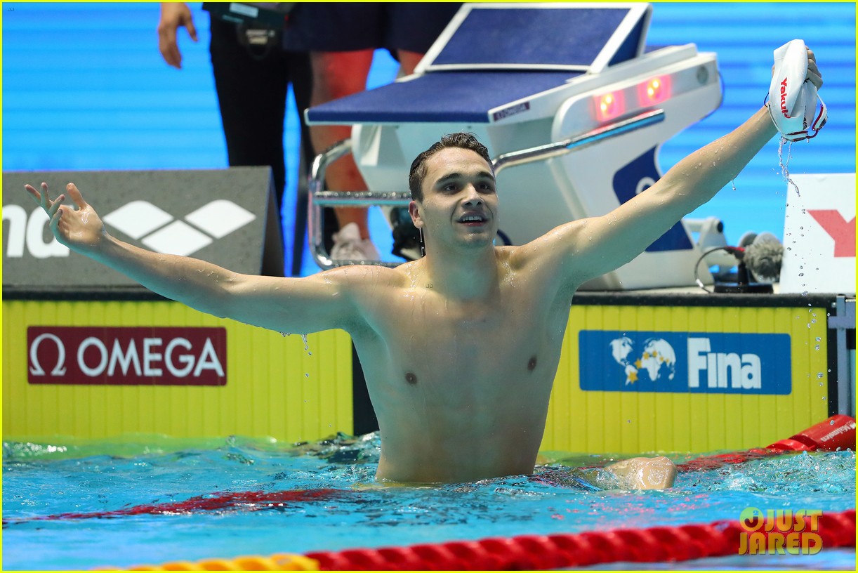 This 19YearOld Swimmer Beat Michael Phelps' 18Year Record Photo(02)