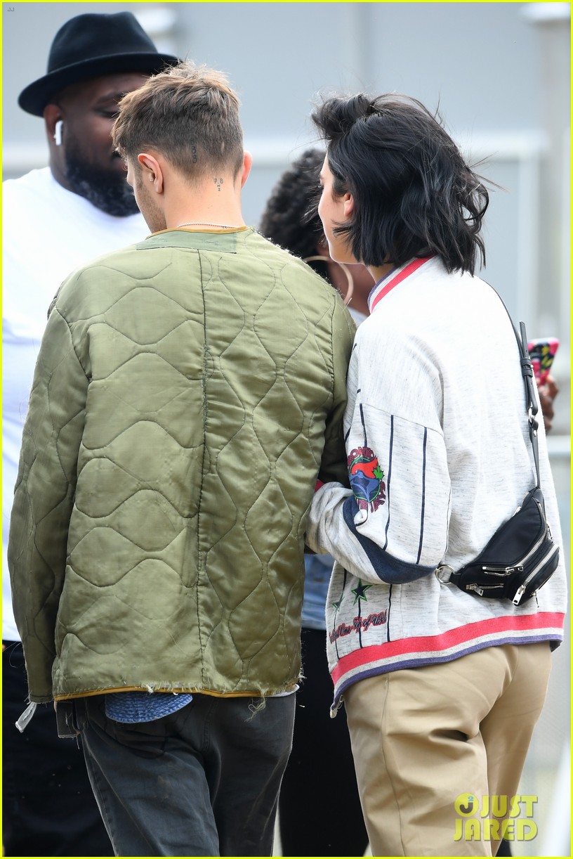 Dua Lipa & Anwar Hadid Confirm Romance, Cuddle Up in London Photo