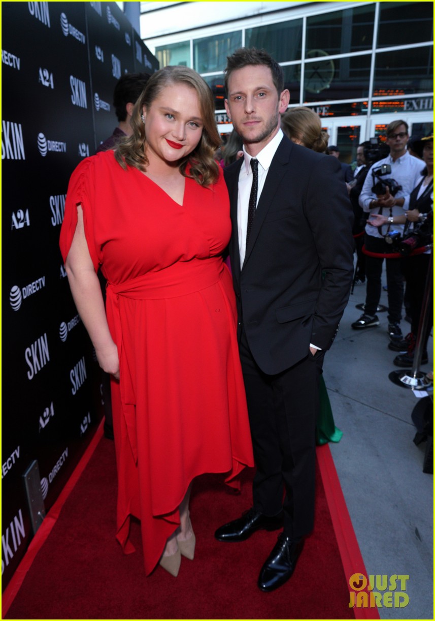 Kate Mara Supports Husband Jamie Bell at 'Skin' Premiere! Photo 4320933 James Van Der Beek