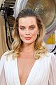 margot robbie once upon a time in hollywood premiere 10