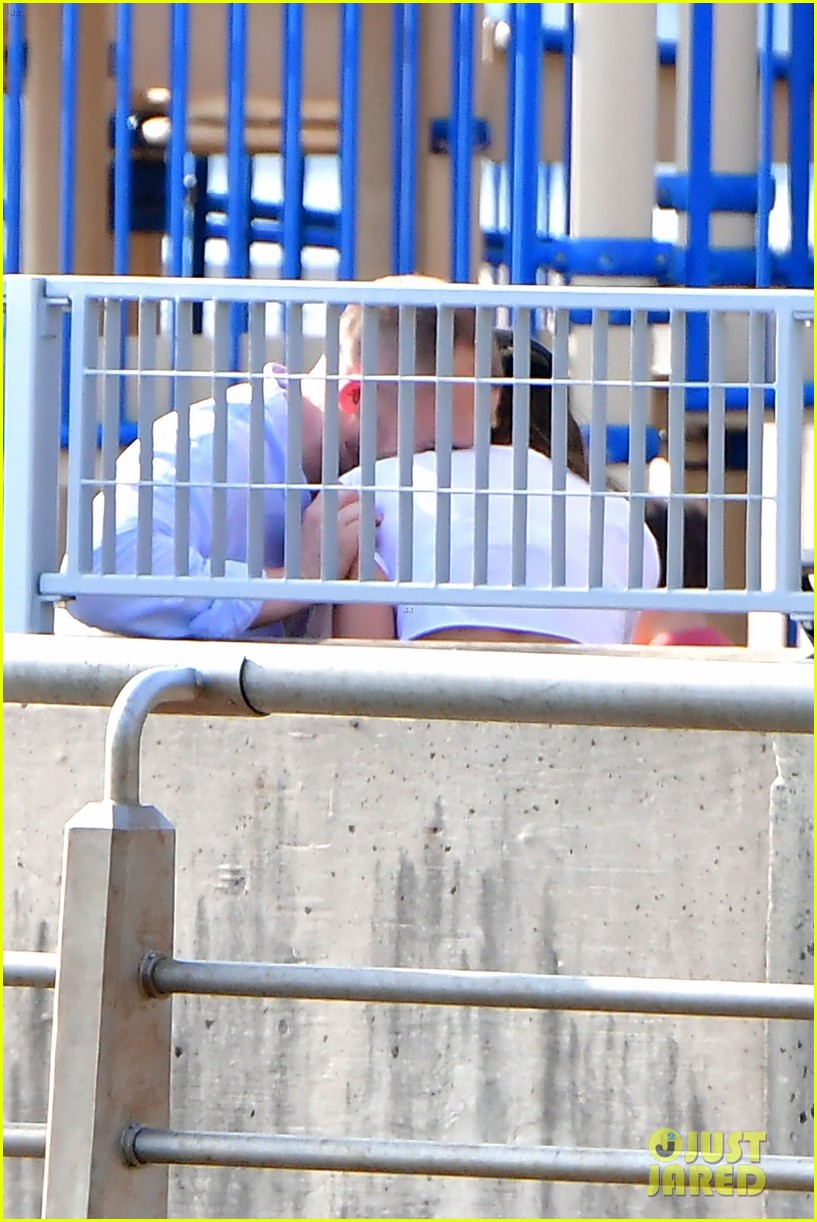 Irina Shayk & British Vogue's Alec Maxwell Hang Out in NYC: Photo