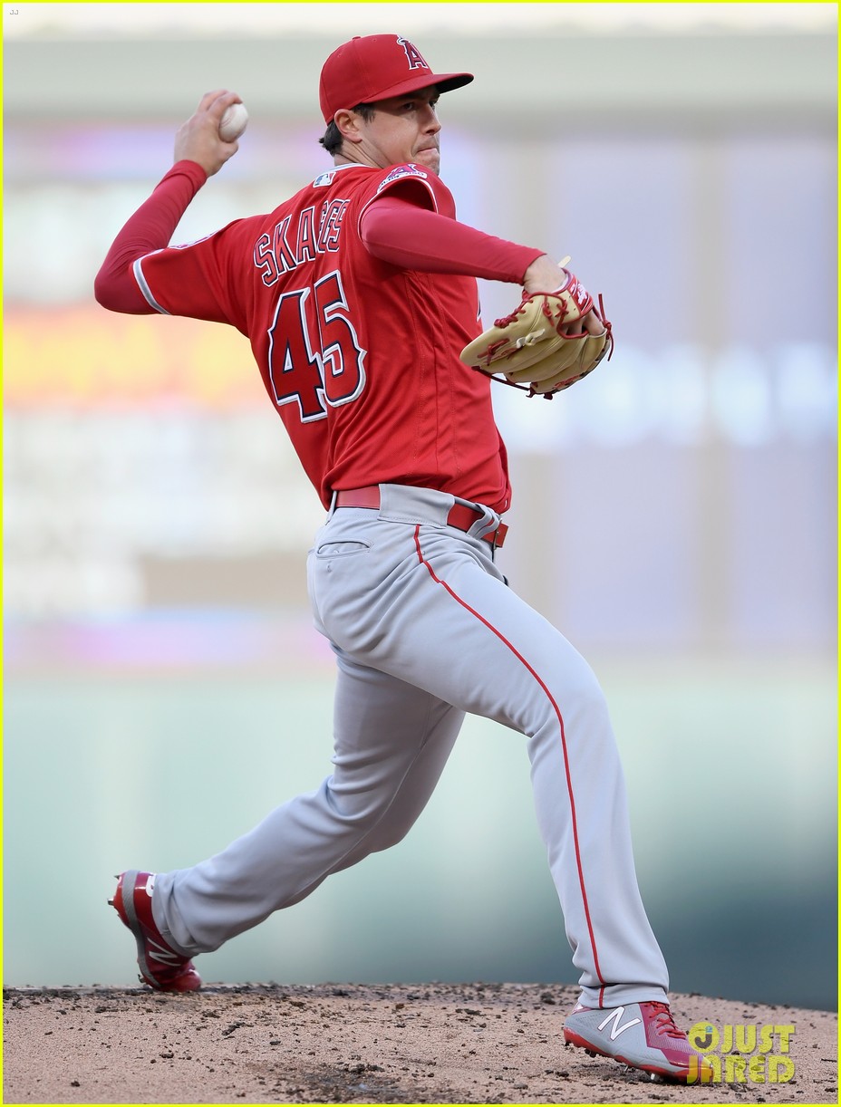 Tyler Skaggs Dead L.A. Angels Pitcher Dies at 27 Photo 4317134 RIP