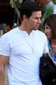 mark wahlberg grabs dinner with his family in beverly hills 04