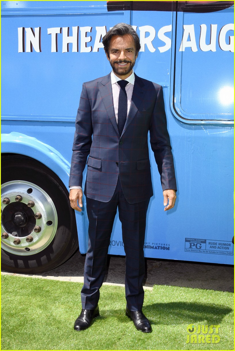 Sterling K. Brown, Josh Gad & Rachel Bloom Premiere 'Angry Birds 2' in