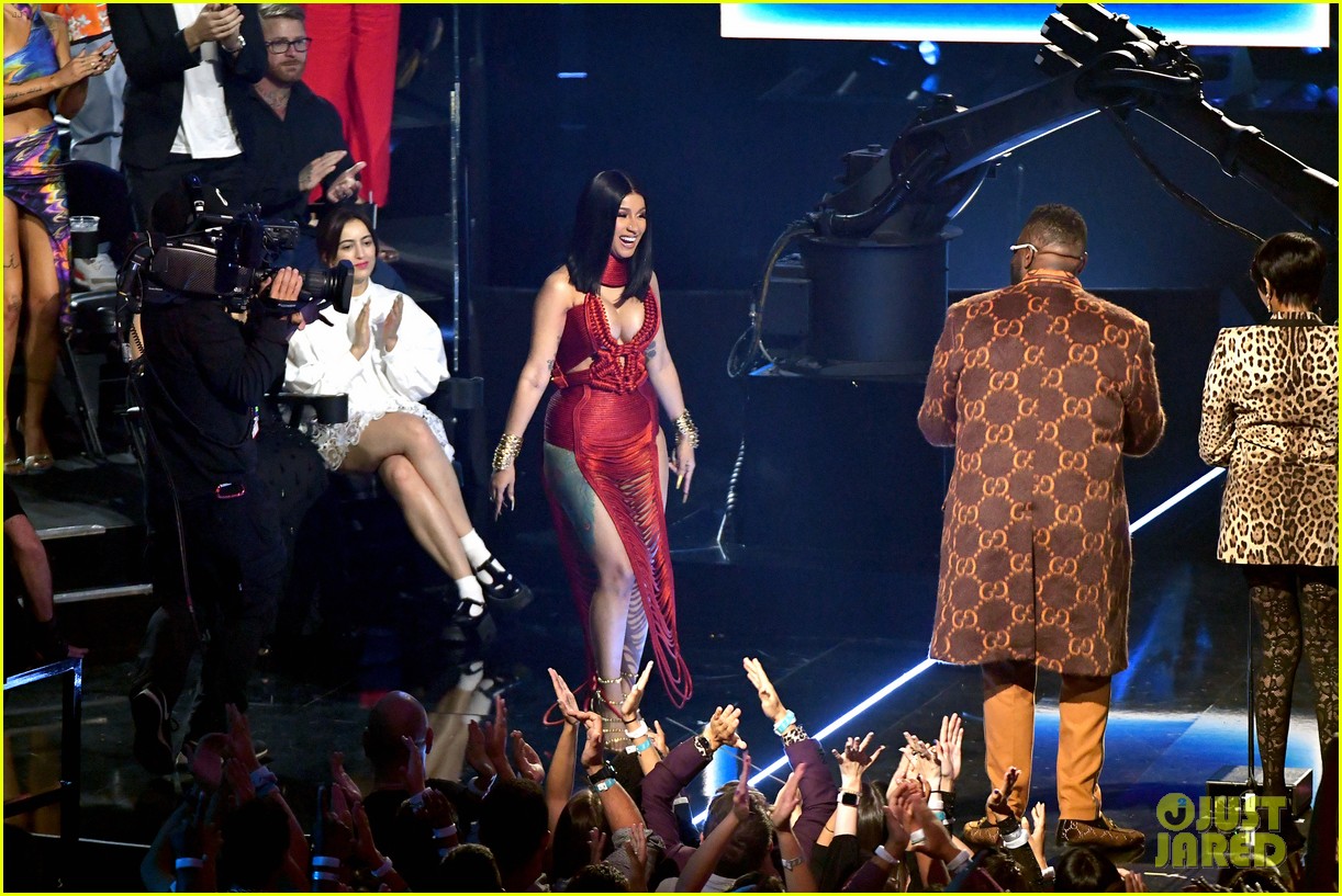 Cardi B Thanked Someone Only She Would at MTV VMAs 2019 Photo 4340733
