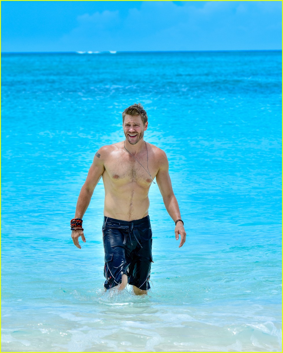 Chad Michael Murray Goes Shirtless During Trip to Turks & Caicos. chad ...