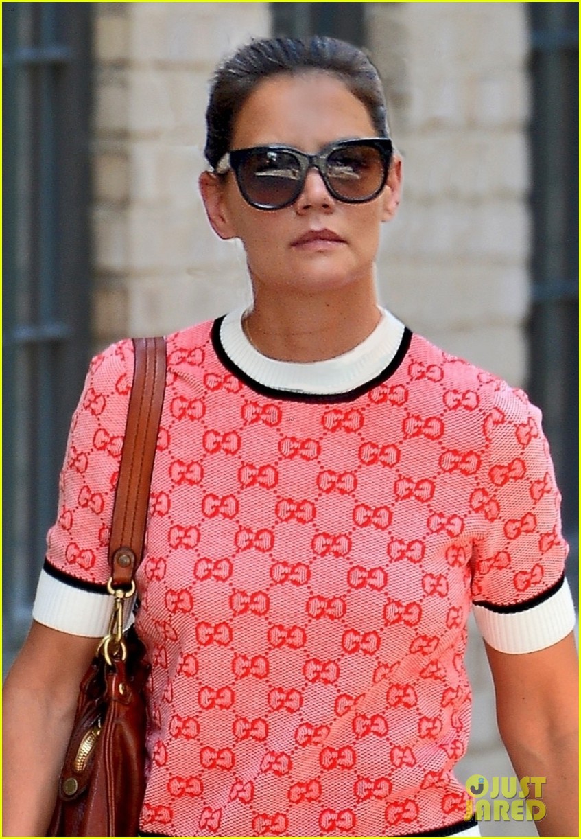 katie holmes enjoys the sunny weather in nyc 024330896