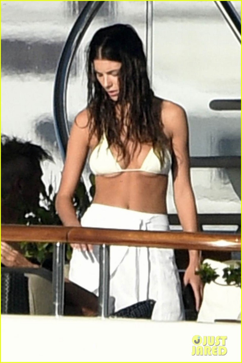 Leonardo DiCaprio u0026 Girlfriend Camila Morrone Go for a Swim Together at Sea  in Italy: Photo 4333927 | Bikini, Camila Morrone, Leonardo DiCaprio,  Shirtless Photos | Just Jared: Entertainment News