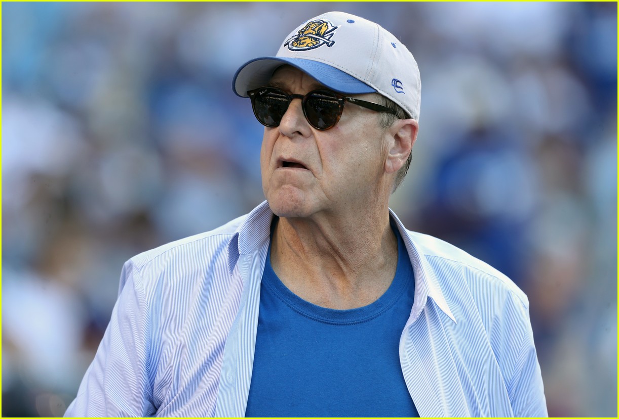 Elizabeth Olsen, Jamie Bell, & Gabrielle Union Enjoy Dodgers Game