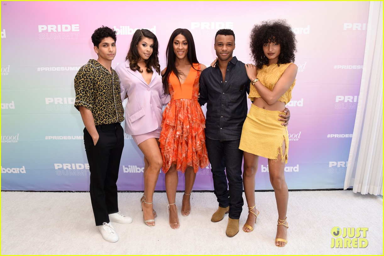 'Pose' Cast Call Out White Cis Actors Who Take on Trans Roles Photo 4333018 Photos Just