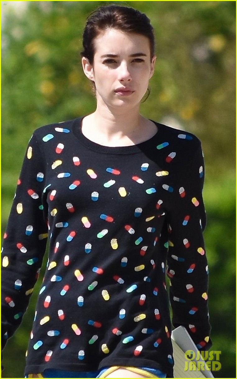 emma roberts rocks a week full fo super chic outfits 044337202
