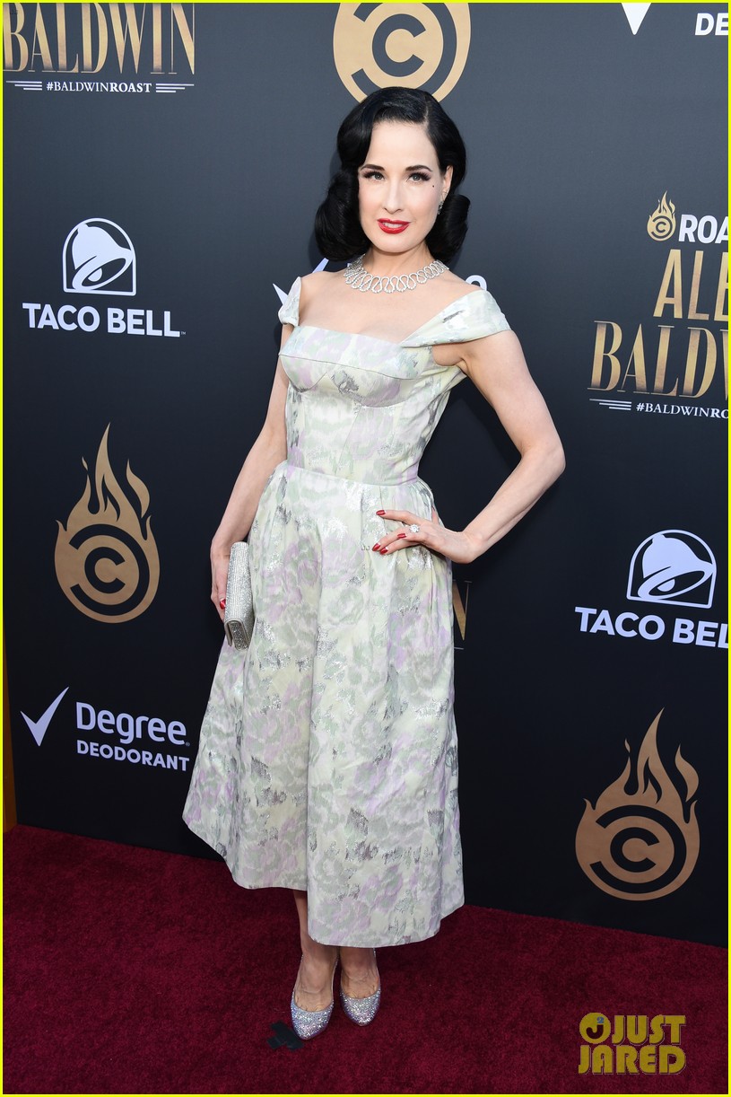 Alec Baldwin is Supported by Daughter Ireland at Comedy Central Roast