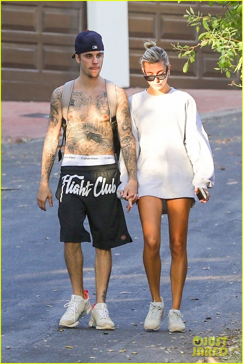 Justin Bieber Shows Off Tattoos on Shirtless Hike with Hailey!: Photo  4345129 | Hailey Baldwin, Hailey Bieber, Justin Bieber, Shirtless Pictures  | Just Jared