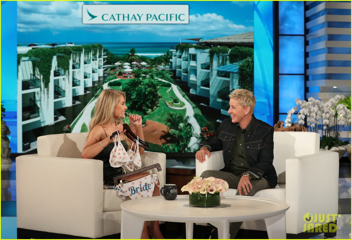 Demi Opens Up About Her Fears of Coming Out on 'Bachelor in