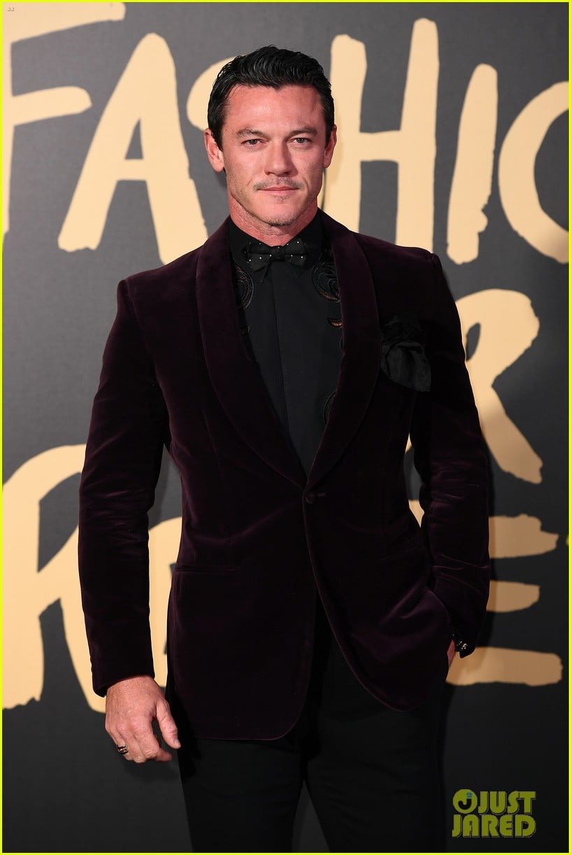 Luke Evans, Billy Porter, & More Step Out for Naomi Campbell's Fashion for Relief 2019! Photo