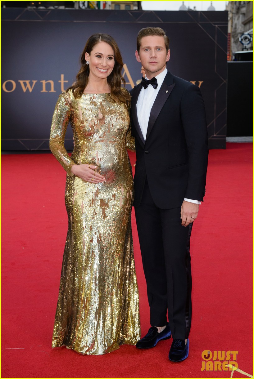 'Downton Abbey' Movie Cast Walks Red Carpet at London Premiere! Photo