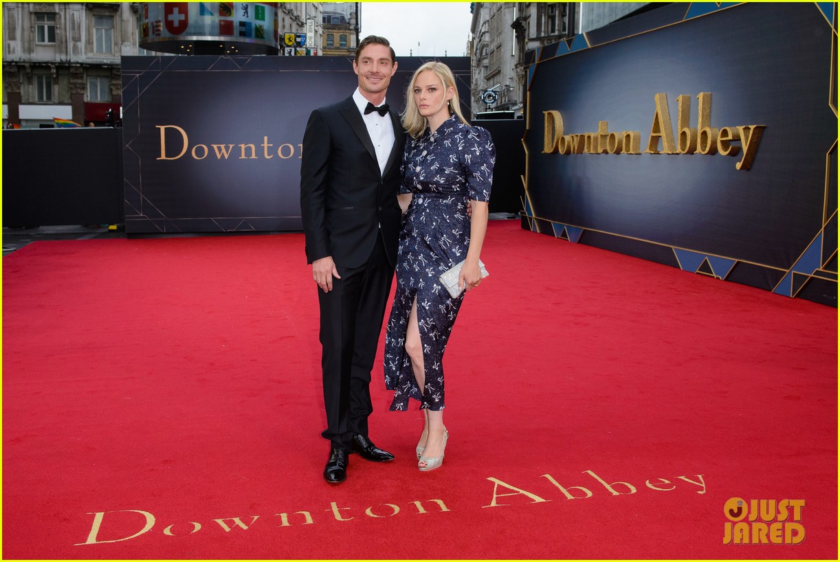 premiere of downton abbey movie