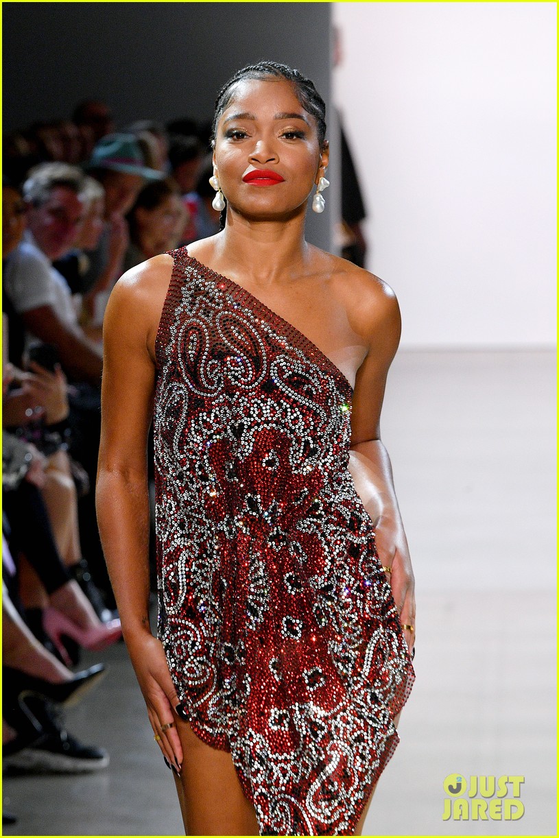 Meghan Trainor Carries Giant Bow Purse to Christian Cowan Show During