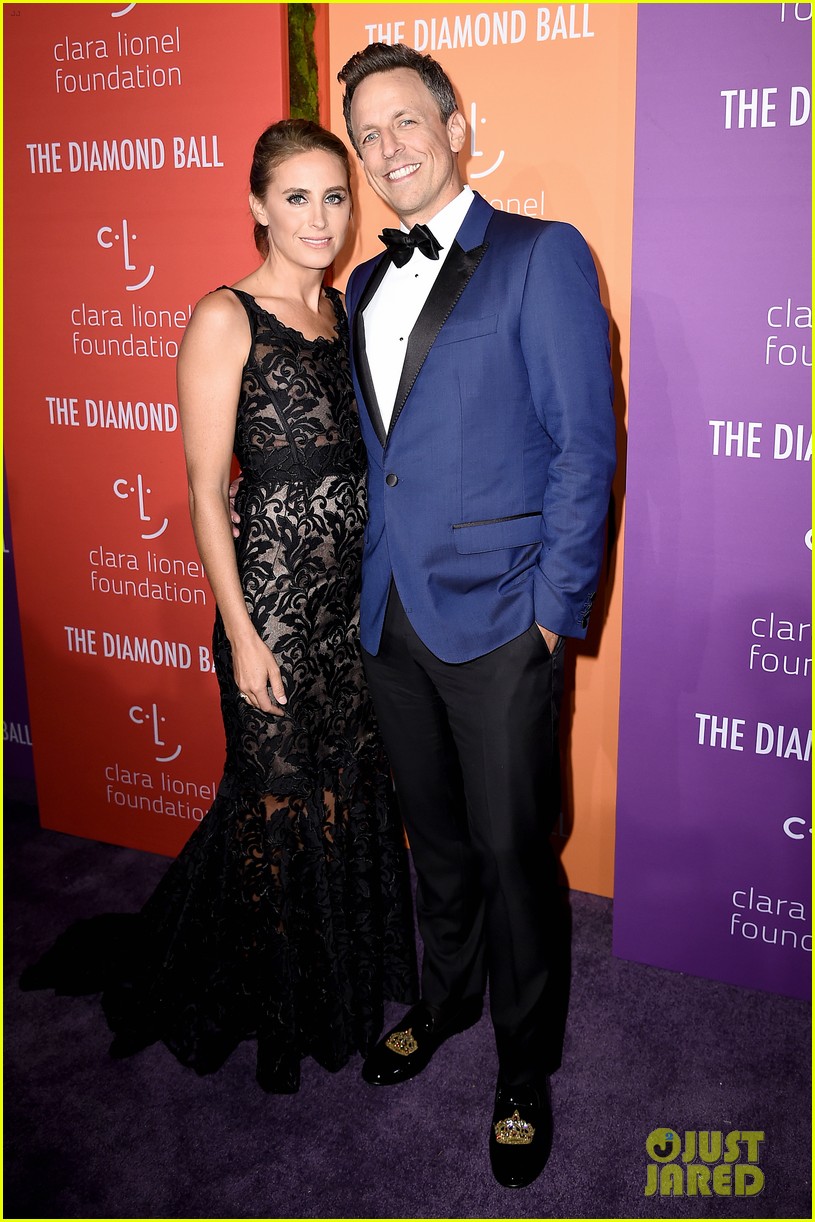 Seth Meyers Arrives for Hosting Duties at Rihanna's Diamond Ball 2019(00)