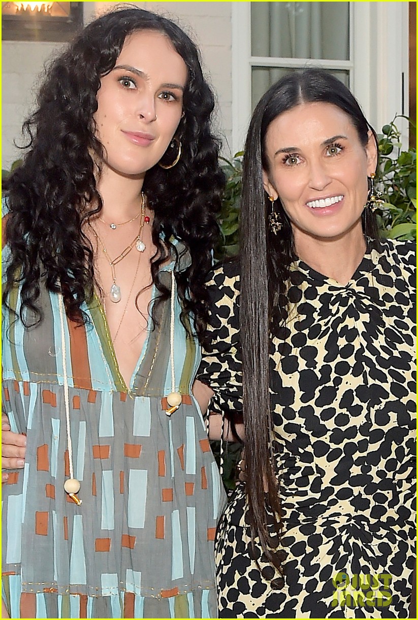 demi moore had the support of kids ex husband bruce willis inside out book launch 044359601