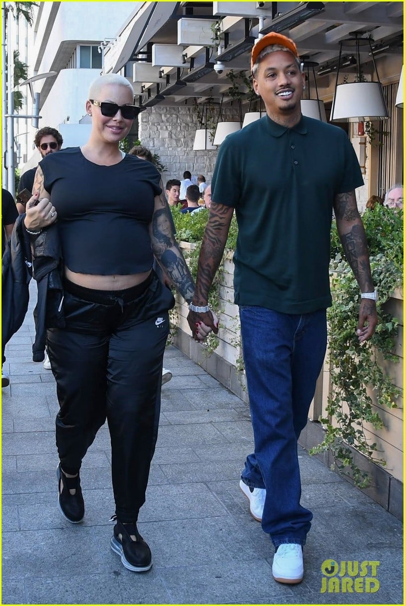 pregnant amber rose boyfriend alexander ae edwards step out for lunch 054359709