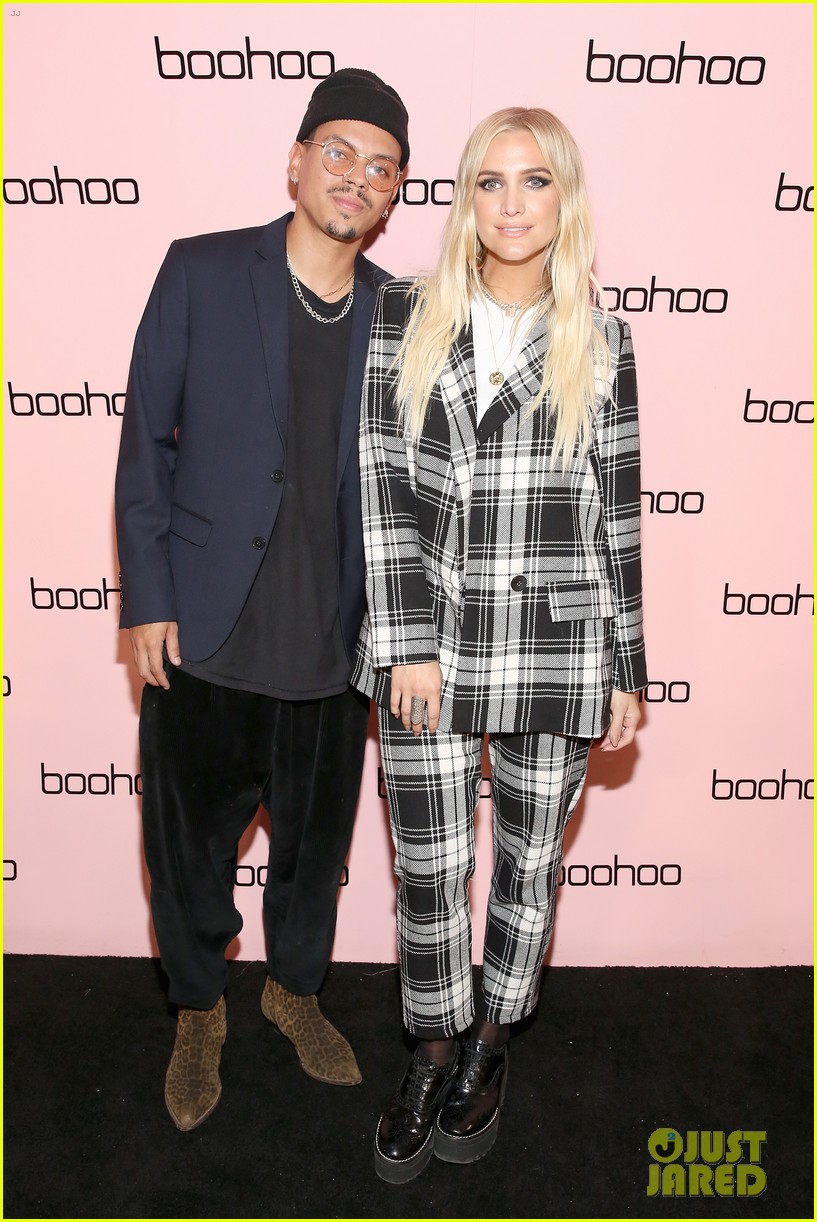 ashlee simpson evan ross help close out nyfw at boohoo party 294351646