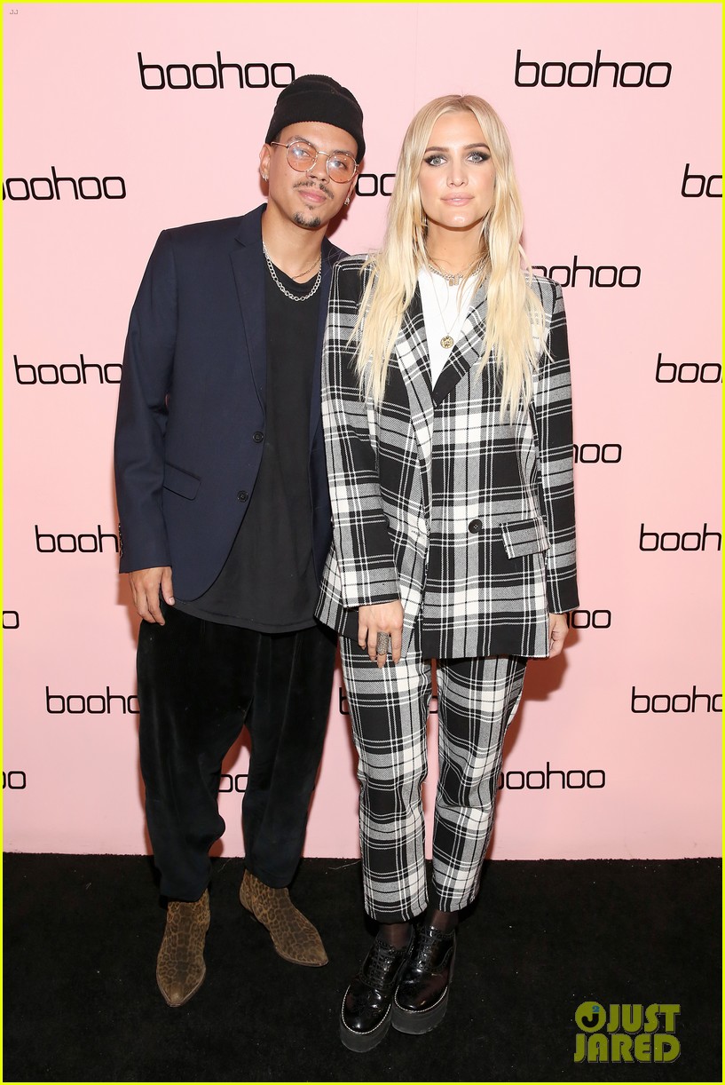 ashlee simpson evan ross help close out nyfw at boohoo party 304351647
