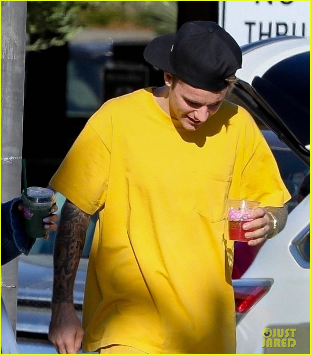 Justin & Hailey Bieber Spent a Relaxing Sunday Together Photo 4374545