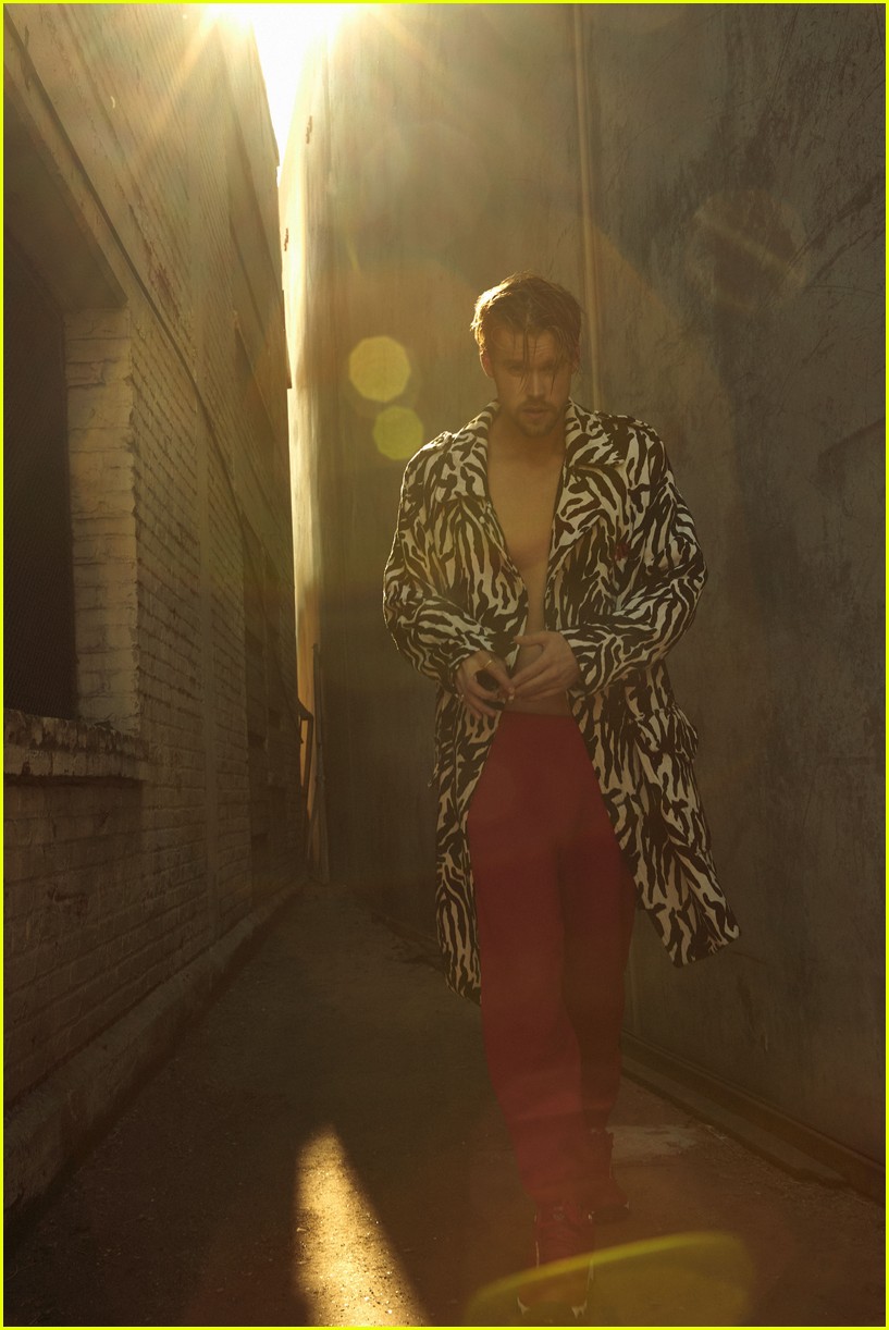 Chord Overstreet Shows Off His Hot Body in New ‘Flaunt’ Feature: Photo