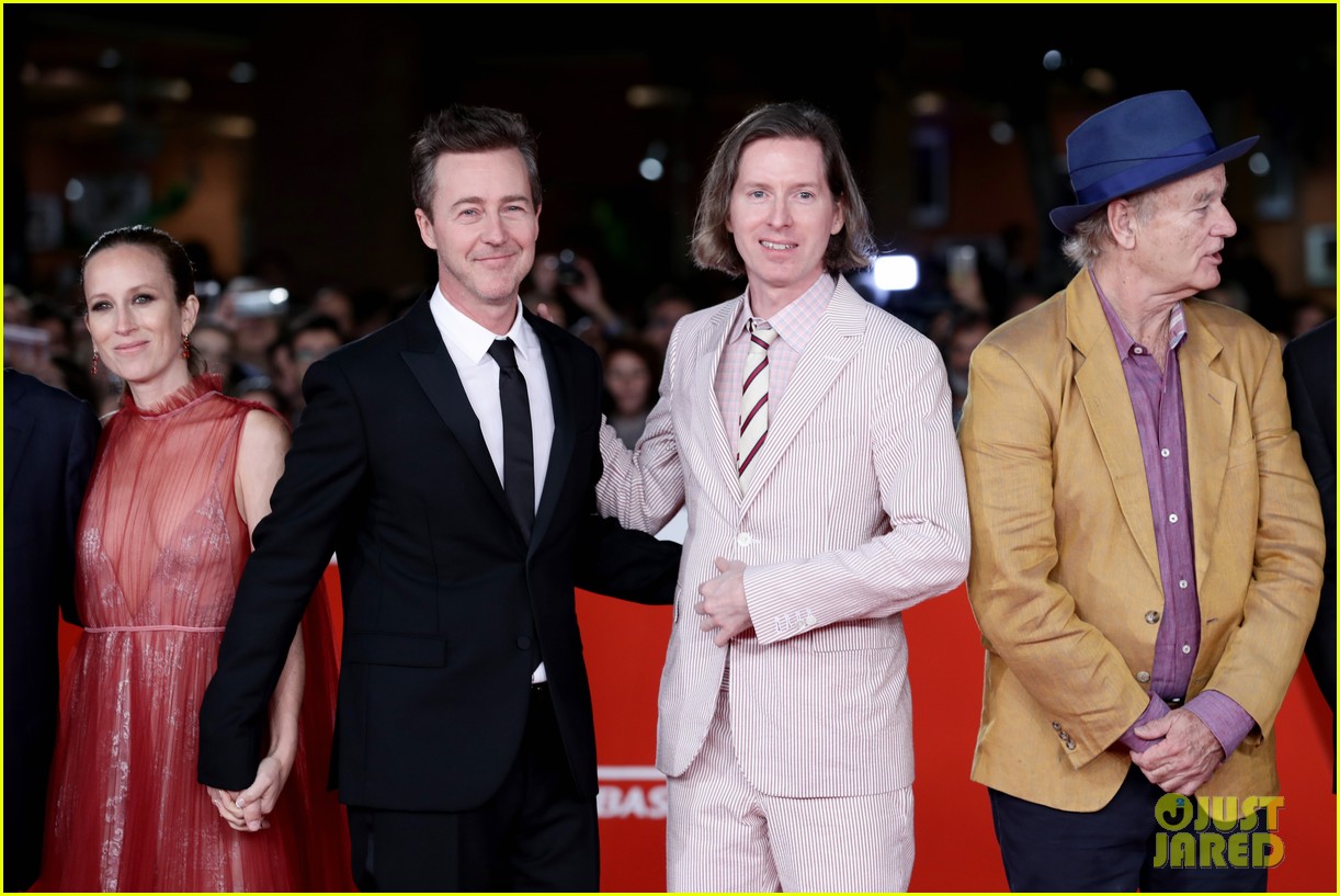 Photo: gugu mbatha raw motherless brooklyn edward norton bobby
