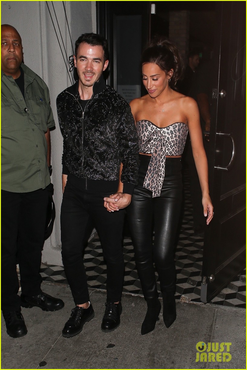 Nick Jonas & Priyanka Chopra Head To Dinner After Jonas Brothers