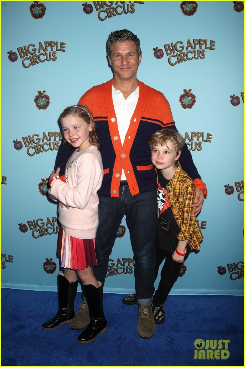 Neil Patrick Harris is Supported by Family While Hosting Big Apple